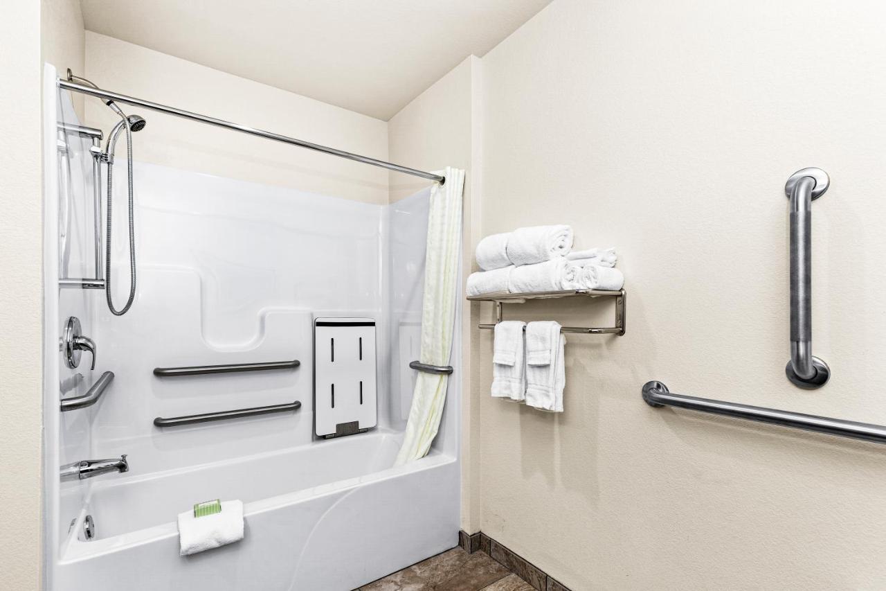 Cobblestone Hotel & Suites 苏必利尔 外观 照片