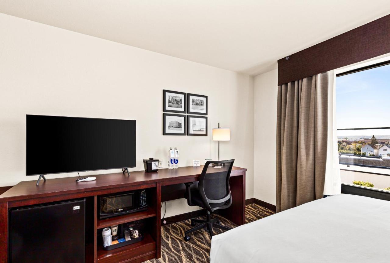 Cobblestone Hotel & Suites 苏必利尔 外观 照片